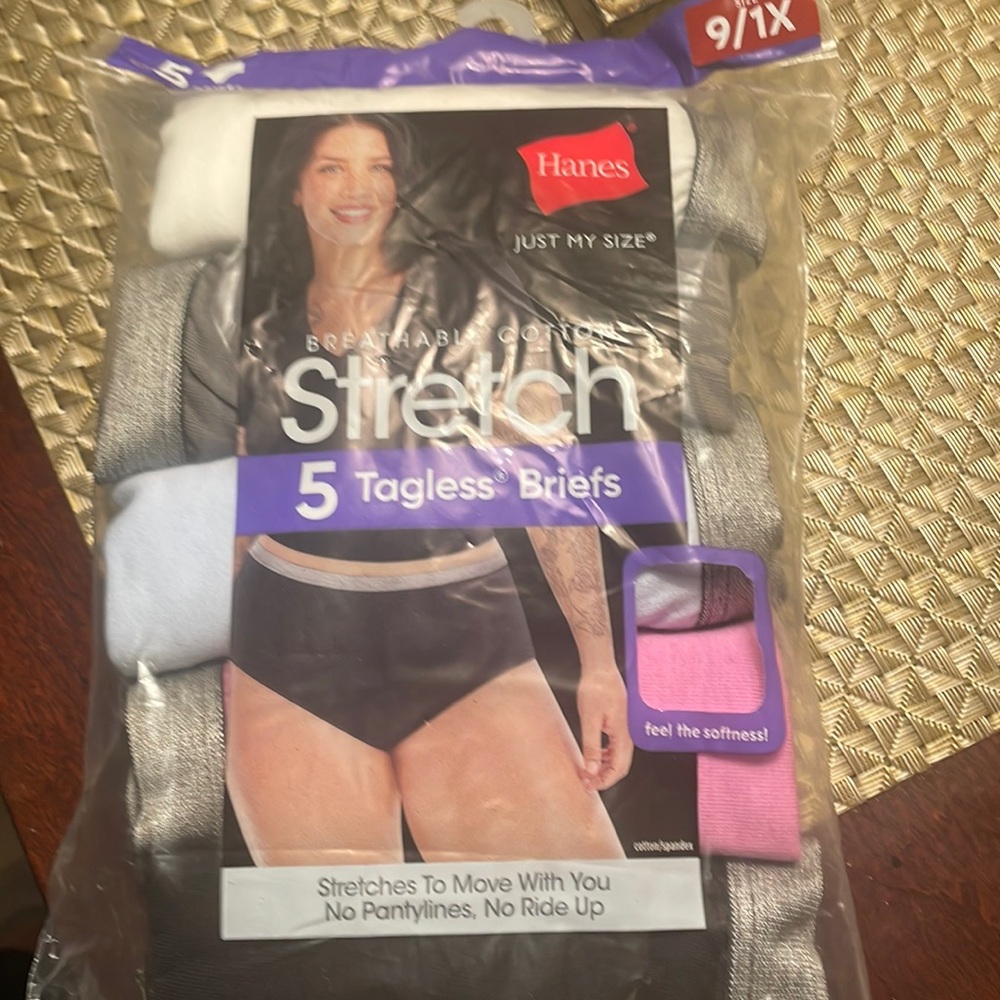 Hanes 1x tagless briefs